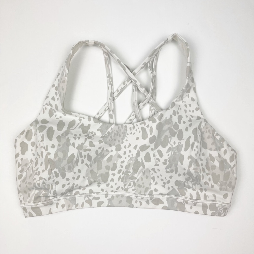 Lululemon Free to be Serene sports bra